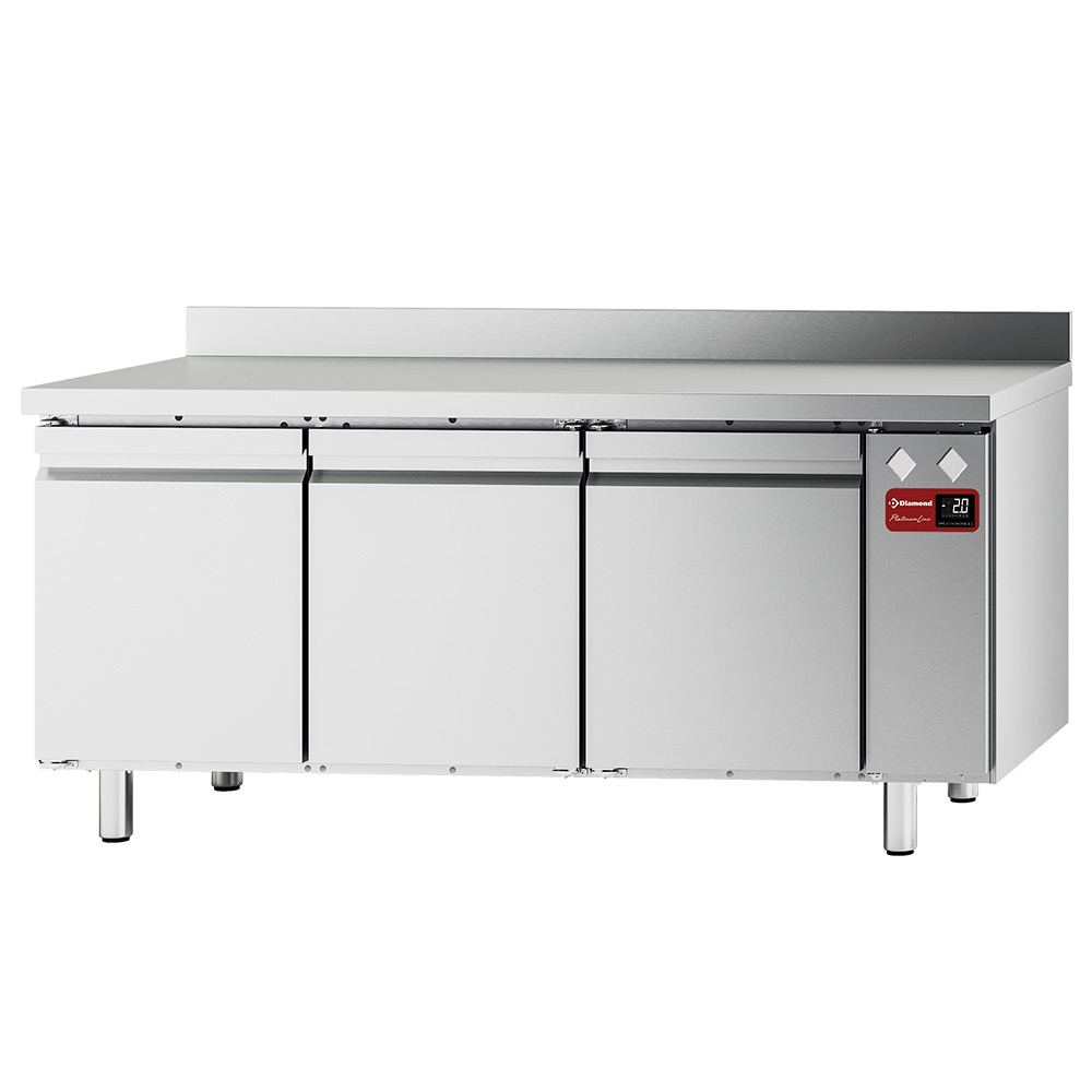 Diamond 700 MM / GN 1/1 Wandkühltisch, belüftet, 3 Türen GN 1/1, 405 Liter (ohne Aggregat)